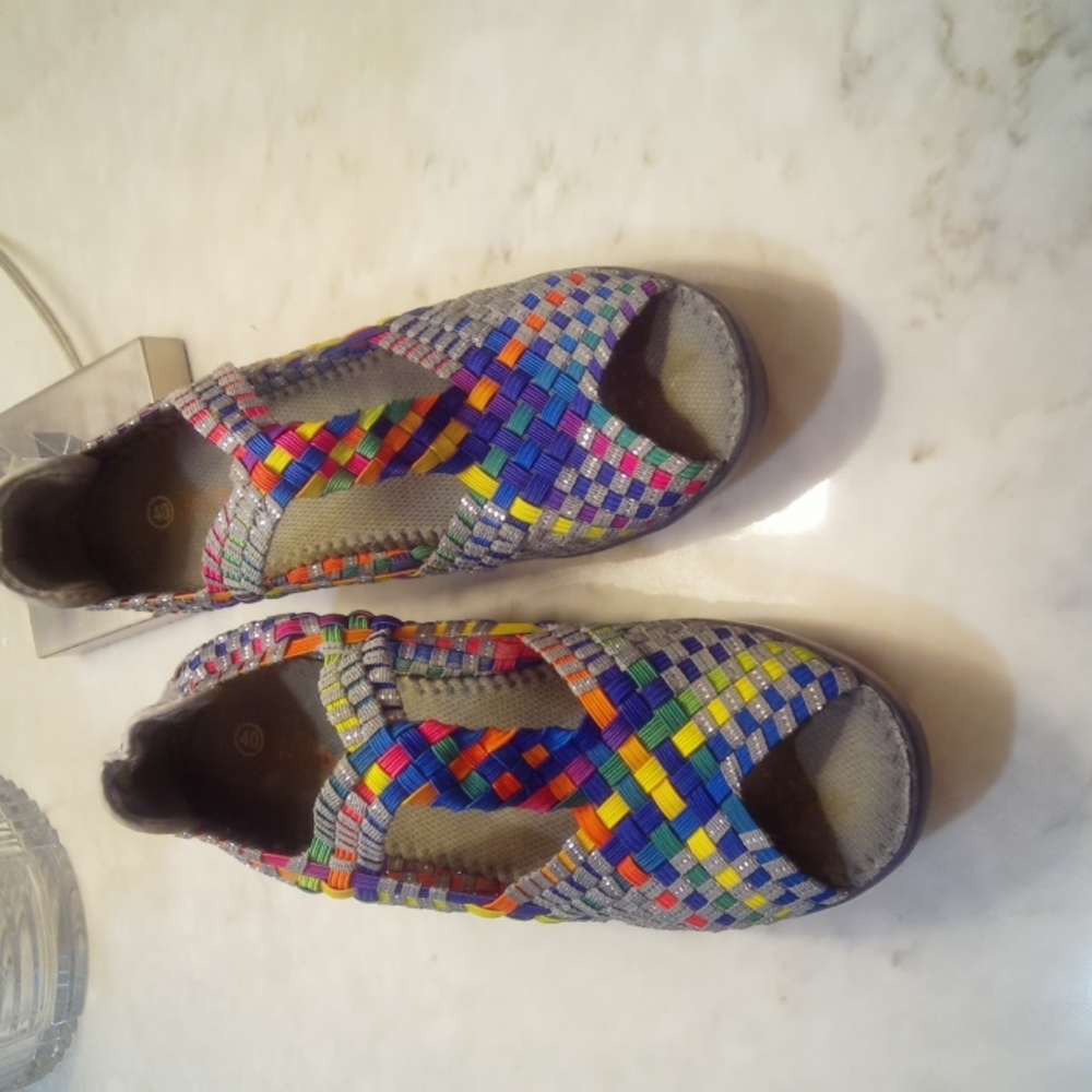 *Bernie MeV Size 40=9-9 1/2, Colorful Wedge With Platform, Open toe Shoes